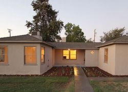 Pre-foreclosure Listing in E ELM ST HANFORD, CA 93230