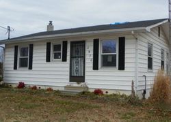 Pre-foreclosure in  GOSPEL PEACE RD Hopkinsville, KY 42240