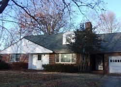 Pre-foreclosure Listing in LOUISE DR MILLTOWN, NJ 08850