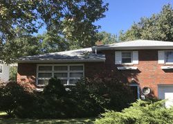 Pre-foreclosure in  MILTON AVE Summit, NJ 07901