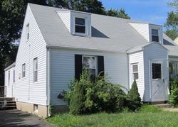 Pre-foreclosure Listing in SEQUIN ST HARTFORD, CT 06106