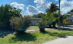 Pre-foreclosure in  MORGANS WAY Lake Worth, FL 33461