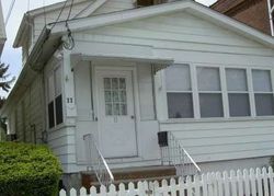 Pre-foreclosure Listing in LINCOLN PL CLIFTON, NJ 07011