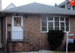 Pre-foreclosure Listing in MAHAR AVE CLIFTON, NJ 07011