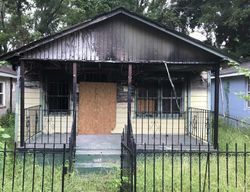 Pre-foreclosure Listing in NESBIT AVE NORTH CHARLESTON, SC 29405