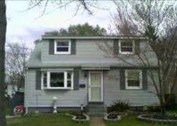 Pre-foreclosure Listing in INDEPENDENCE DR BURLINGTON, NJ 08016