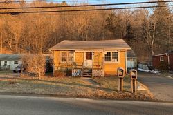 Pre-foreclosure in  RIVER RD Binghamton, NY 13901