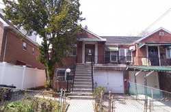 Pre-foreclosure Listing in YATES AVE BRONX, NY 10469
