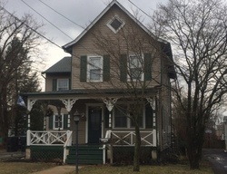 Pre-foreclosure in  HAINES AVE Berlin, NJ 08009