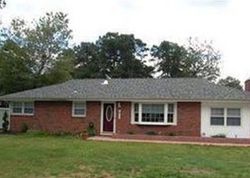 Pre-foreclosure Listing in GLIDER AVE BERLIN, NJ 08009