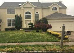 Pre-foreclosure in  WATERVIEW DR Sicklerville, NJ 08081