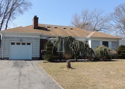 Pre-foreclosure Listing in BERGEN ST BELLMORE, NY 11710