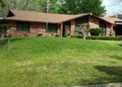 Pre-foreclosure Listing in HYDE PARK CIR JACKSONVILLE, FL 32210