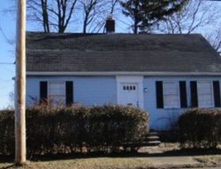 Pre-foreclosure Listing in E COLLINS ST SALEM, MA 01970