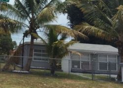 Pre-foreclosure in  NE 177TH ST Miami, FL 33162
