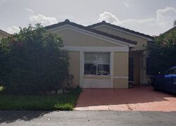 Pre-foreclosure in  SW 164TH AVE Miami, FL 33196