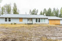 Pre-foreclosure in  N GREENBLUFF DR Colbert, WA 99005