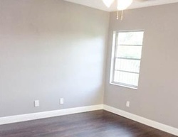 Pre-foreclosure in  CRICKETHOLLOW DR Riverview, FL 33578