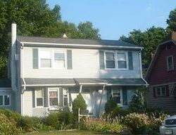 Pre-foreclosure Listing in E WOODBRIDGE AVE AVENEL, NJ 07001