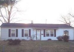 Pre-foreclosure in  W ADAMS DR East Saint Louis, IL 62206