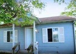 Pre-foreclosure Listing in RICHARD DR EAST SAINT LOUIS, IL 62206