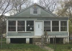 Pre-foreclosure in  LAKESIDE DR Williamstown, NJ 08094