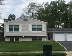 Pre-foreclosure Listing in FLINTLOCK DR HOWELL, NJ 07731