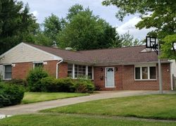 Pre-foreclosure in  WINDING WAY RD Stratford, NJ 08084