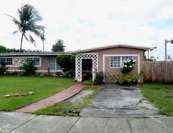  W 56th Pl, Hialeah FL