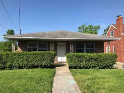 Pre-foreclosure in  CRESTWOOD AVE Newport, KY 41076