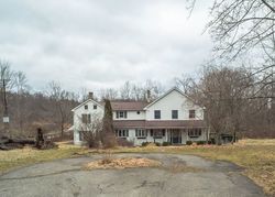 Pre-foreclosure Listing in CHARLESTOWN RD HAMPTON, NJ 08827