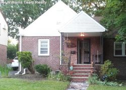 Pre-foreclosure in  SUFFERN RD Teaneck, NJ 07666