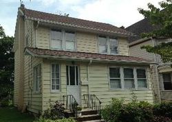 Pre-foreclosure in  ROSEDALE AVE Millburn, NJ 07041