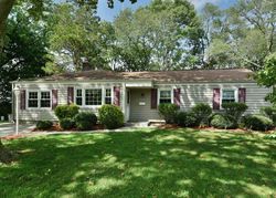 Pre-foreclosure Listing in PEACH BLOSSOM LN MIDDLETOWN, NJ 07748