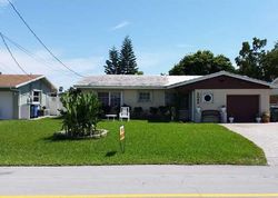 Pre-foreclosure in  NW 38TH ST Fort Lauderdale, FL 33309