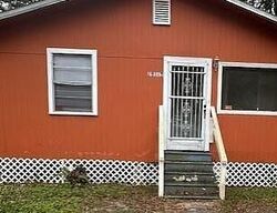 Pre-foreclosure in  NW 6TH AVE Newberry, FL 32669