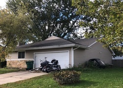 Pre-foreclosure in  CONTINENTAL DR Warrenville, IL 60555