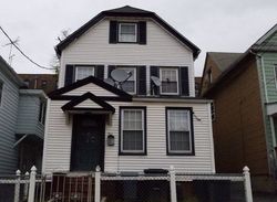 Pre-foreclosure Listing in N 7TH AVE MOUNT VERNON, NY 10550