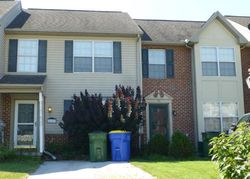 Pre-foreclosure in  SARA LN Hanover, PA 17331