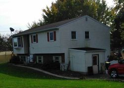 Pre-foreclosure in  KERNEL LN Etters, PA 17319