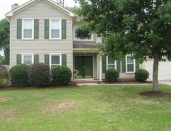 Pre-foreclosure in  MUNFORD LN Chesapeake, VA 23321