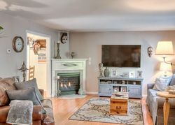 Pre-foreclosure in  NAVY YARD RD Dracut, MA 01826
