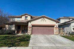 Pre-foreclosure in  W DELTA AVE Visalia, CA 93291