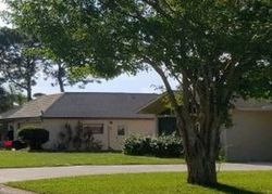 Pre-foreclosure in  CREEKWOOD DR Sarasota, FL 34233