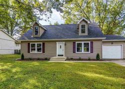 Pre-foreclosure Listing in TIMBERHILL DR CHATHAM, IL 62629