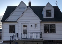 Pre-foreclosure in  N 6TH ST Springfield, IL 62702