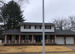 Pre-foreclosure in  EXMORE DR Springfield, IL 62704