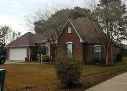 Pre-foreclosure in  GAINESWAY DR Madisonville, LA 70447