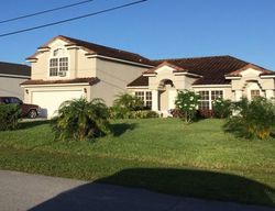 Pre-foreclosure in  NW ZINNIA ST Port Saint Lucie, FL 34986