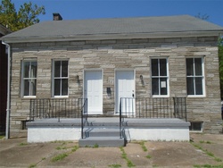 Pre-foreclosure in  S HIGH ST Belleville, IL 62220